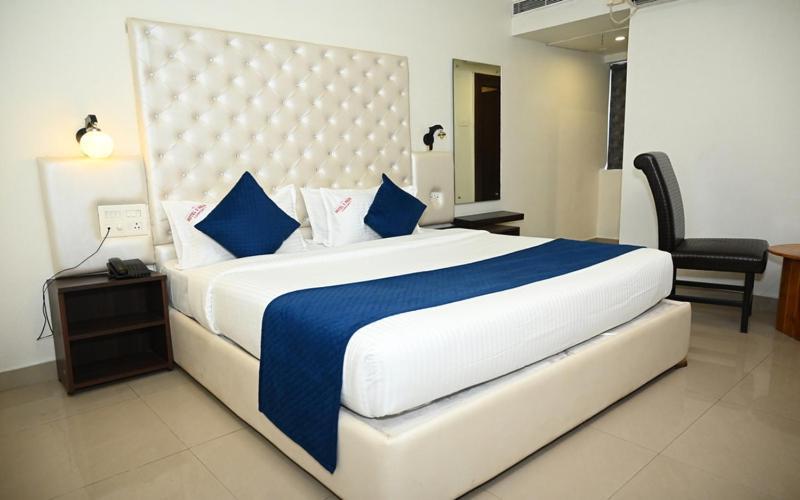 Hotel V Pride Comfort Βιζαχαπατνάμ Εξωτερικό φωτογραφία