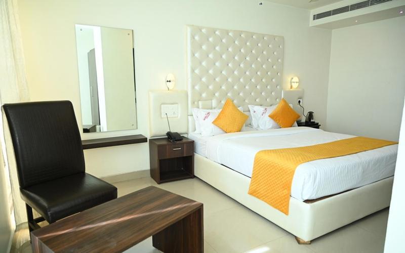 Hotel V Pride Comfort Βιζαχαπατνάμ Εξωτερικό φωτογραφία