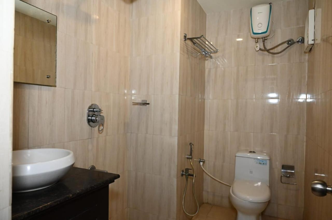 Hotel V Pride Comfort Βιζαχαπατνάμ Εξωτερικό φωτογραφία