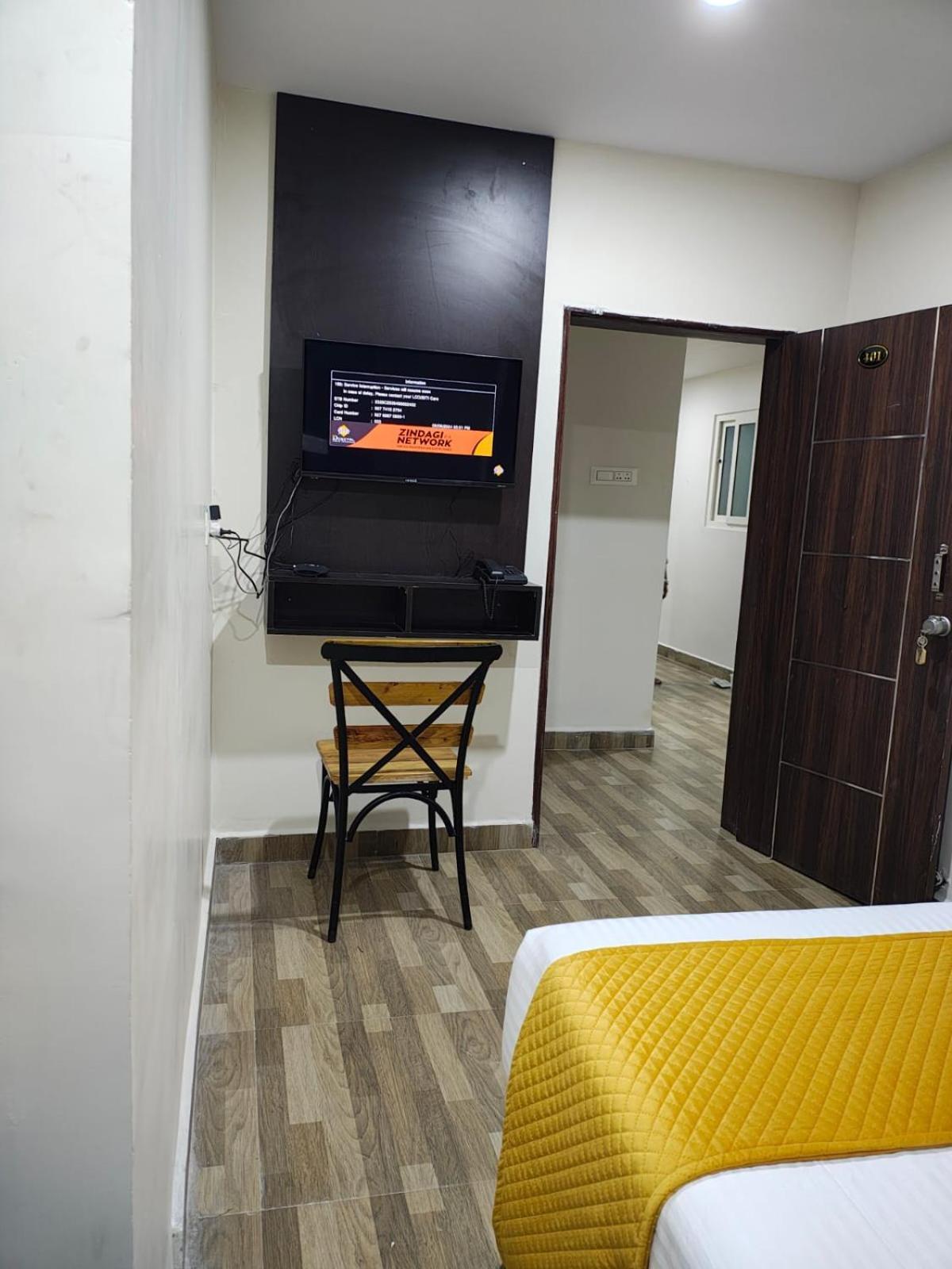 Hotel V Pride Comfort Βιζαχαπατνάμ Εξωτερικό φωτογραφία